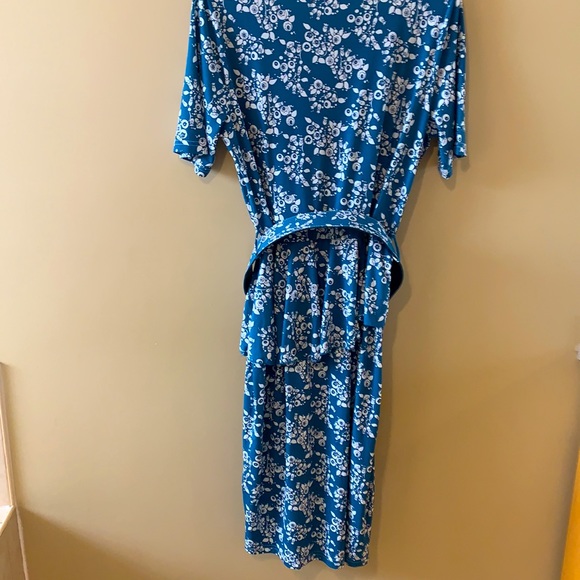 🔥NWOT Aussie Dress🔥 - Picture 2 of 5